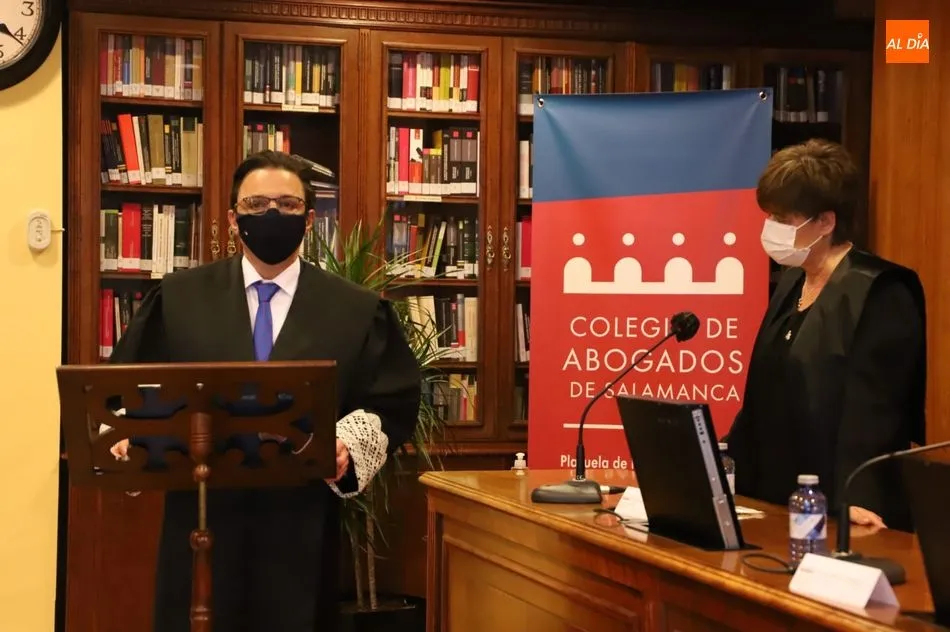 Foto 11 - Jos&eacute; Javier Rom&aacute;n Capillas toma posesi&oacute;n como nuevo decano del Colegio de Abogados