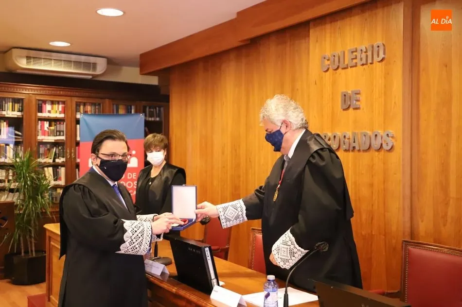 Foto 9 - Jos&eacute; Javier Rom&aacute;n Capillas toma posesi&oacute;n como nuevo decano del Colegio de Abogados