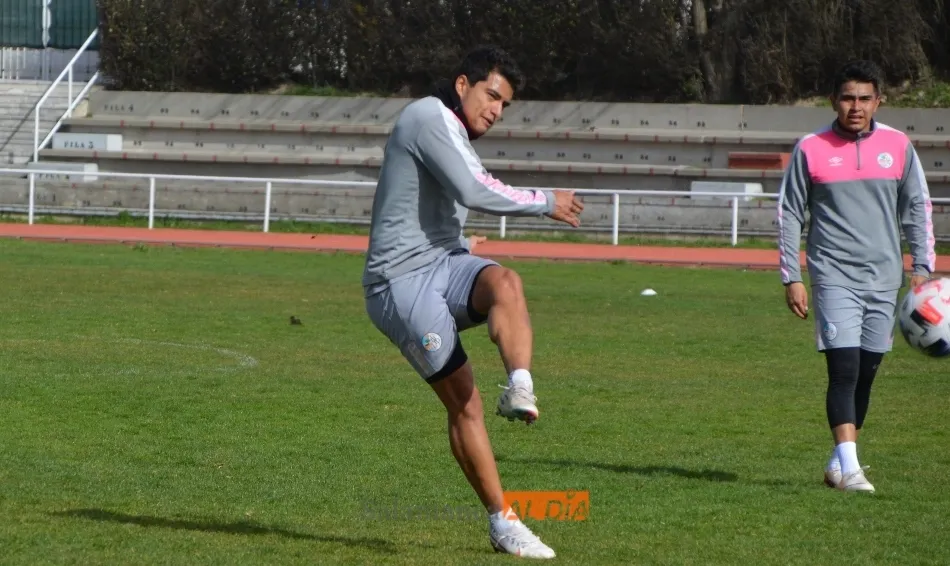 Foto 6 - Jueves de entrenamiento en Las Pistas para un Salamanca UDS que quiere hacerse fuerte ante el...