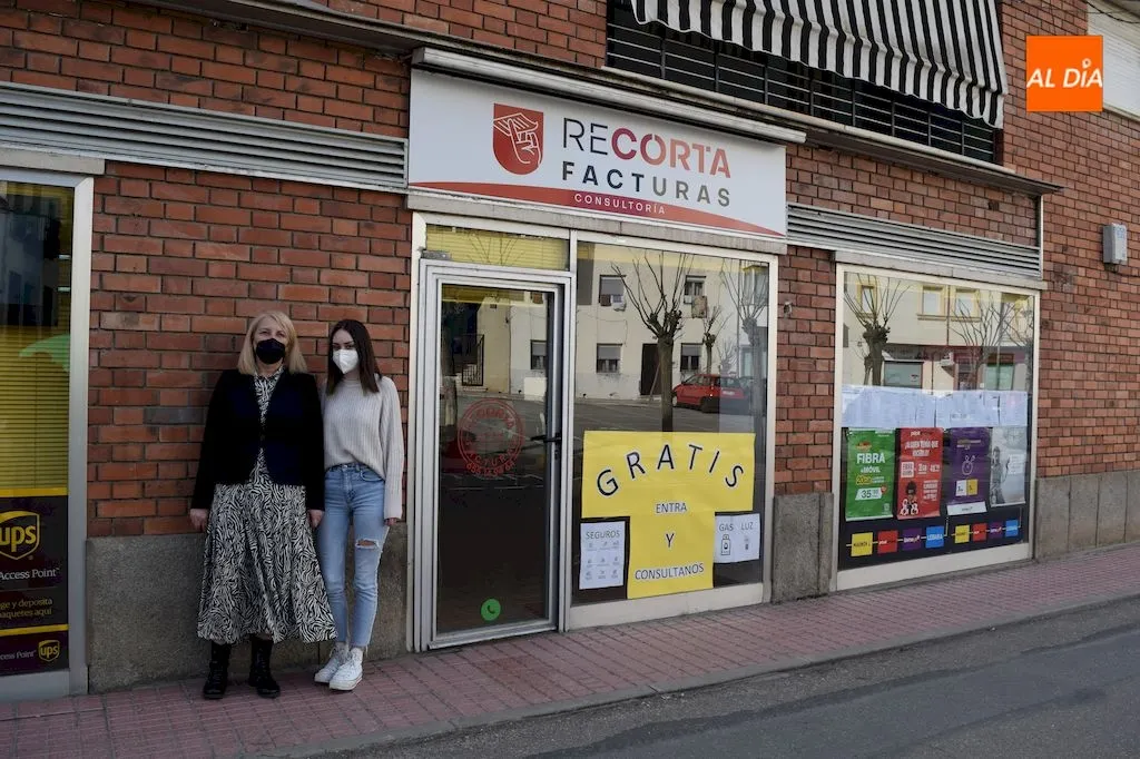Recorta Facturas está ubicado en la Plaza del Grano nº 4 / Pedro Zaballos