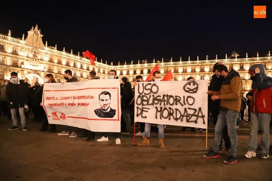 Foto 6 - Concentraci&oacute;n en la Plaza Mayor de Salamanca por la libertad de Pablo Hasel&nbsp;