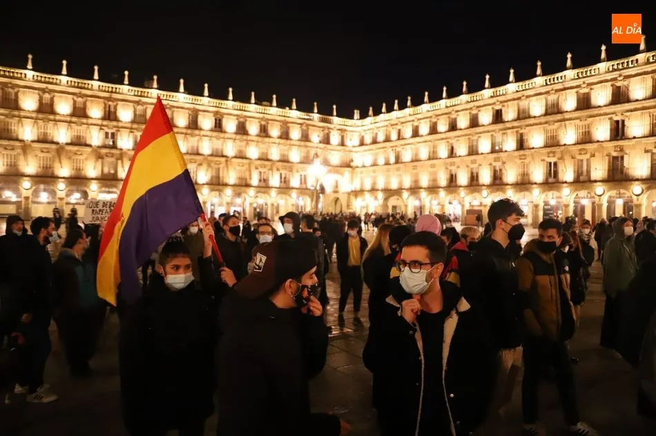 Foto 4 - Concentraci&oacute;n en la Plaza Mayor de Salamanca por la libertad de Pablo Hasel&nbsp;