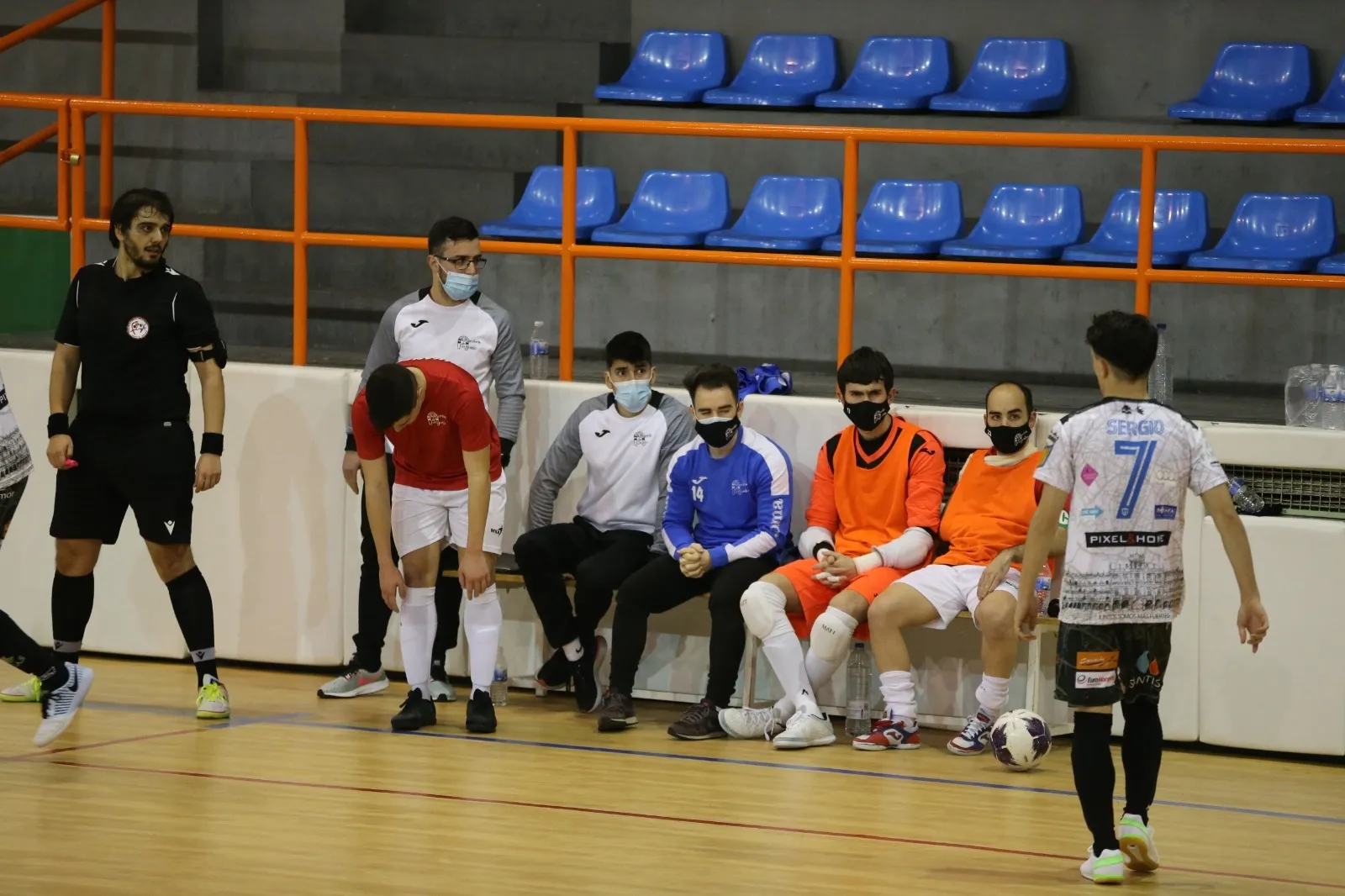 Foto 4 - El FS Salamanca Unionistas cae en el derbi con el Alhambra de Guijuelo&nbsp;(1-3)
