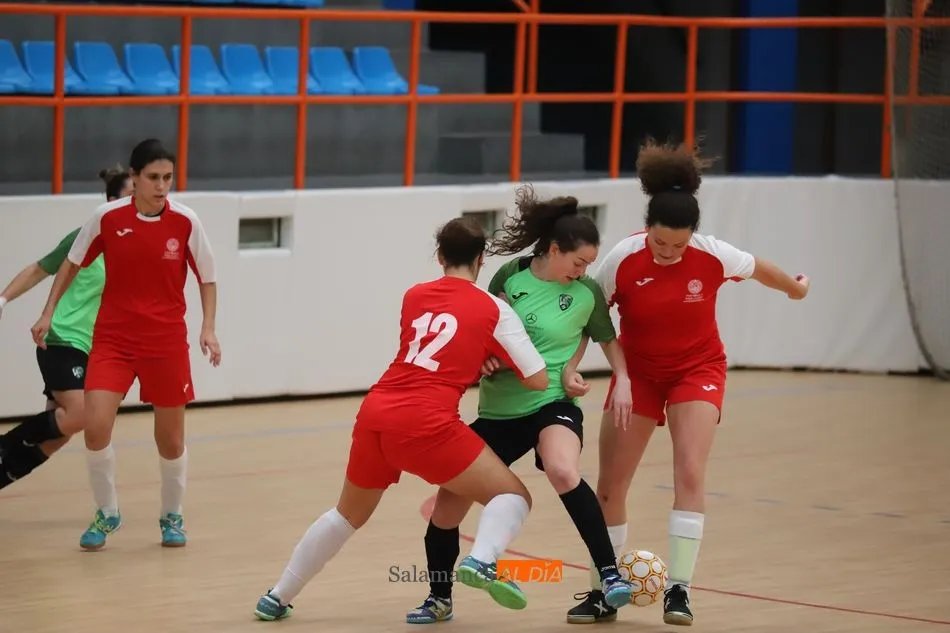 Una disputa en el derbi entre ambos equipos de Salamanca