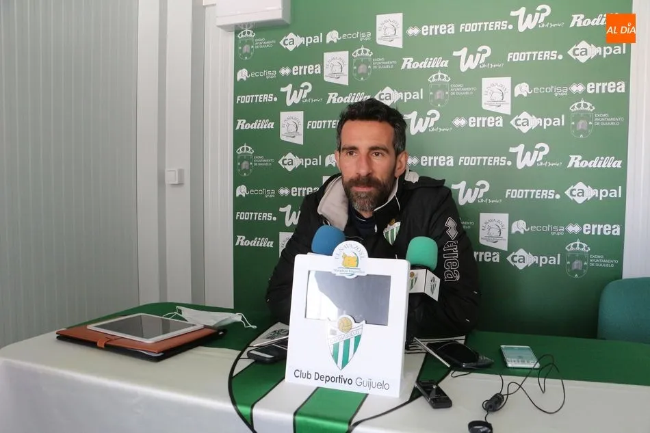 Chuchi Jorqués en la rueda de prensa de hoy en el Municipal - KR