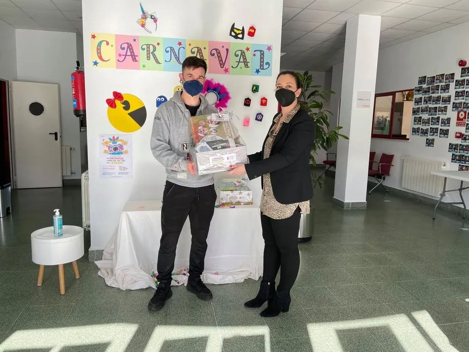 Foto 6 - El concurso online de Carnaval entrega sus premios con primer puesto para la &ldquo;Familia...