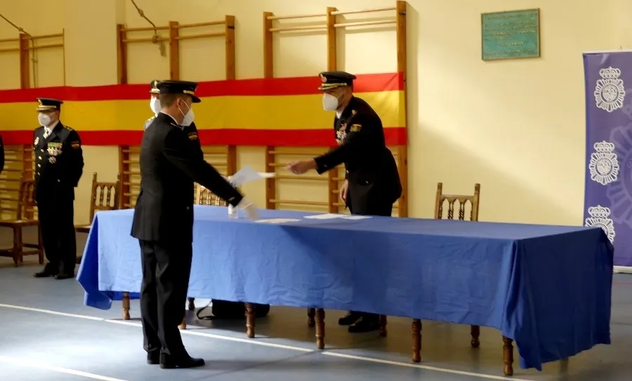 Foto 8 - Acto de jura en Salamanca para tres nuevos inspectores de la Polic&iacute;a Nacional