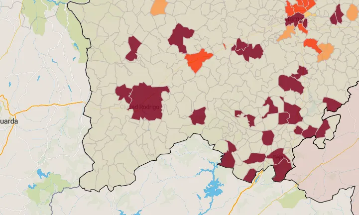 En naranja o granate, los municipios cuyo nivel de riesgo de la incidencia semanal es Alto o Muy Alto