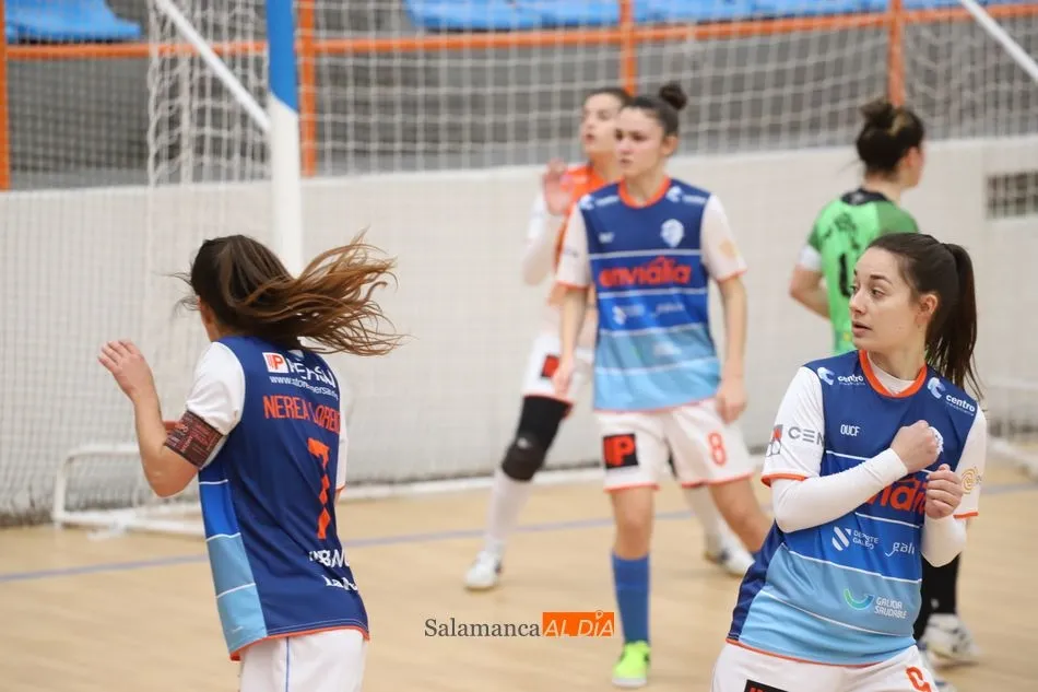 Foto 3 - El Intersala vuelve a puntuar tras empatar en casa con el Ourense y la USAL pierde con el Castro