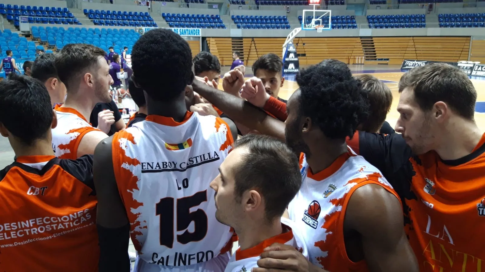 Foto 2 - Derrota del Aquimisa Carbajosa en Marbella y triunfo en la pr&oacute;rroga del CB Tormes sobre el...