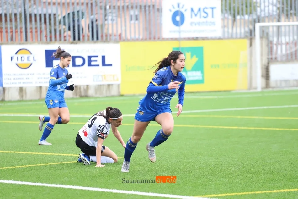 Foto 11 - Empate del Salamanca UDS Femenino con el Ol&iacute;mpico de Le&oacute;n en casa (0-0)