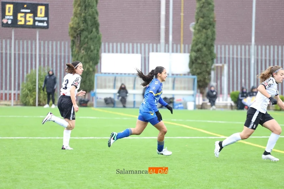 Foto 7 - Empate del Salamanca UDS Femenino con el Ol&iacute;mpico de Le&oacute;n en casa (0-0)