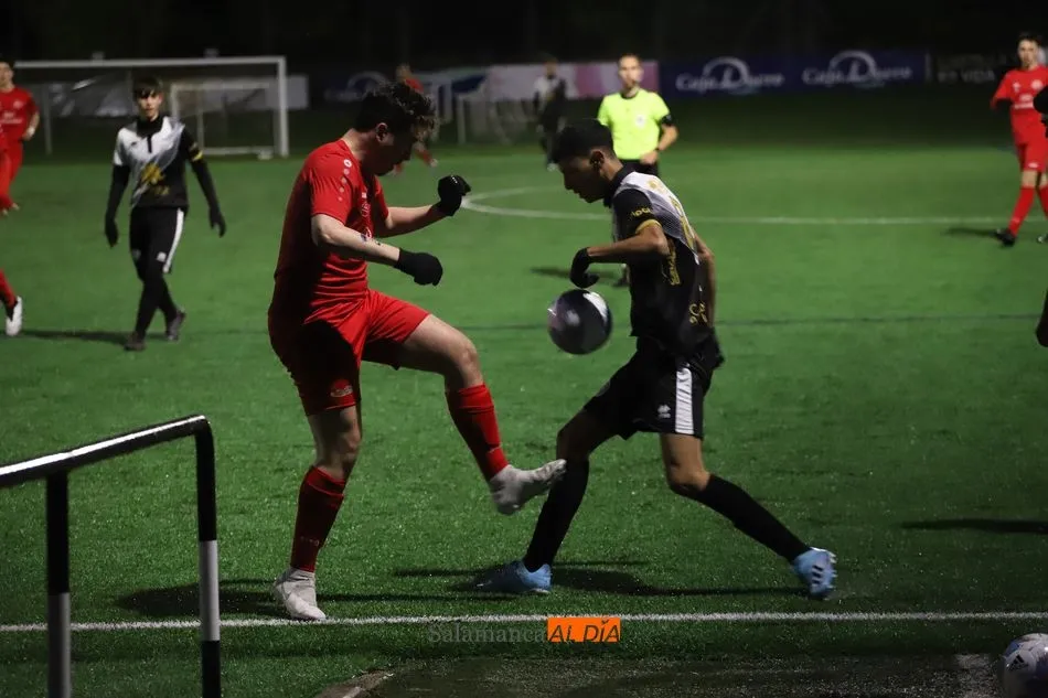 Foto 2 - El Salamanca UDS le mete un set al Navega en Regional Juvenil (6-1); Unionistas, l&iacute;der