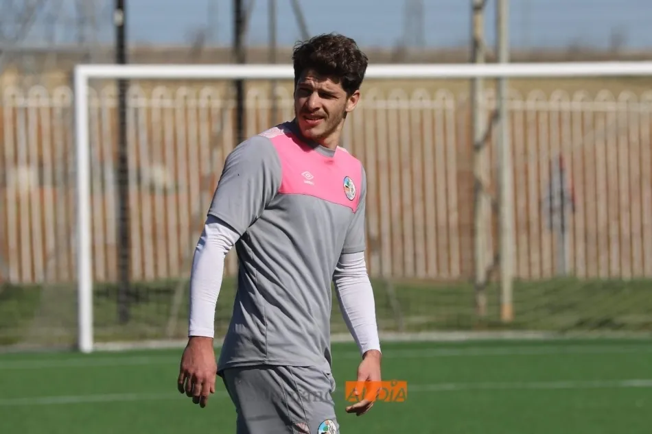 Foto 9 - Juancho no entrena con el Salamanca UDS