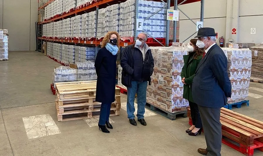 Visita al Banco de Alimentos de las concejalas de Cultura y de Familia e Igualdad de Oportunidades, Mª Victoria Bermejo y Ana Suárez