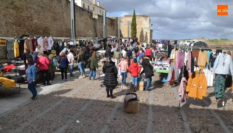 El mercadillo sabatino volverá a la actividad esta semana  