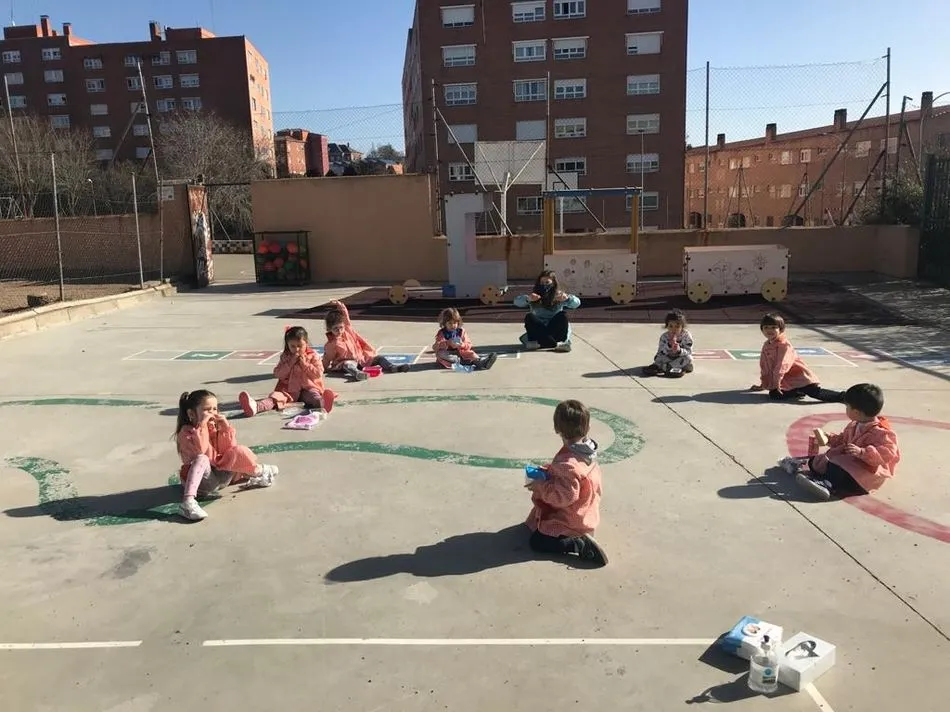 ‘Operación bocata’ en el Colegio Antonio Machado 