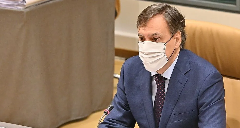 Carlos García Carbayo, alcalde de Salamanca, en el pleno de este viernes, en el Palacio de Congresos