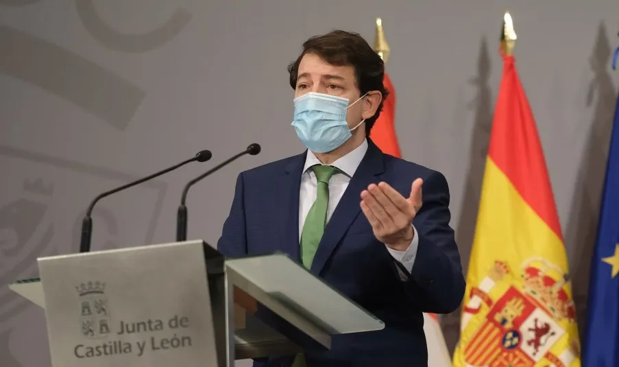 Intervención ante los medios de comunicación del presidente de la Junta de Castilla y León, Alfonso Fernández Mañueco