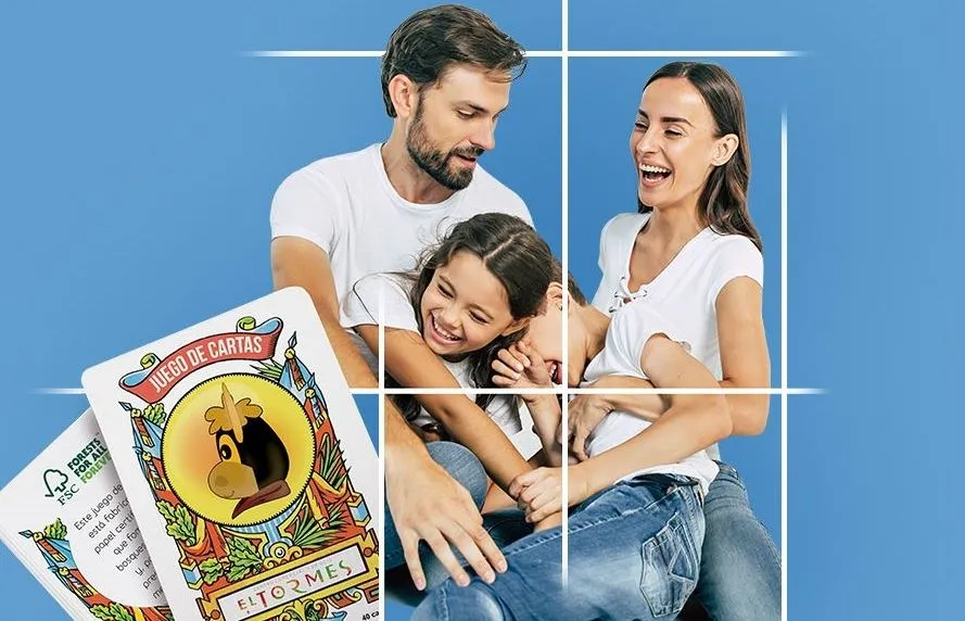 El cinquillo, el relojito, el burro, el mentiroso, el solitario y el cuadrado son los juegos que se explican en la guía que se entrega junto a la baraja de cartas