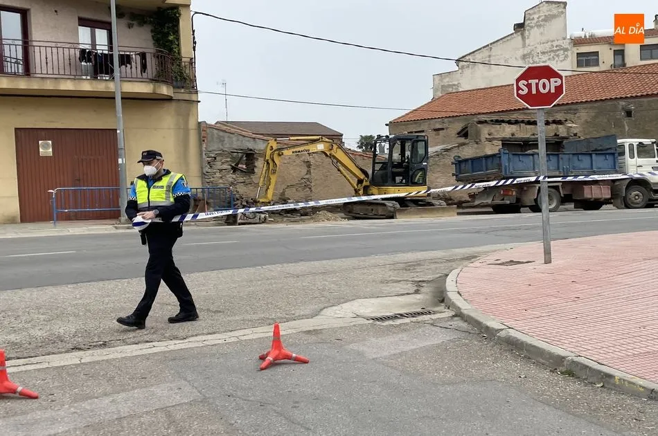 Foto 2 - Susto tras la rotura de una tuber&iacute;a de gas junto al parque &lsquo;El Candil&rsquo;