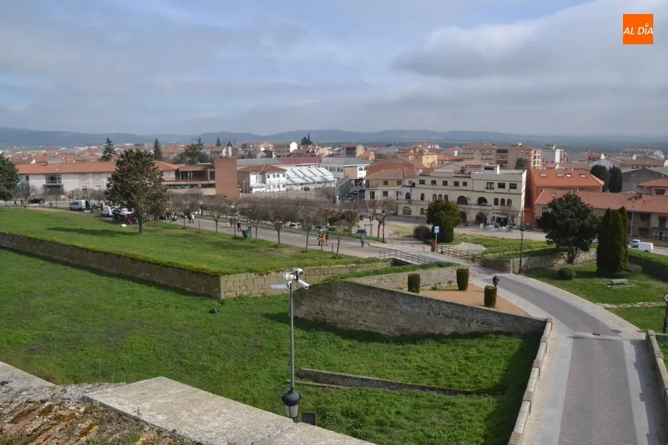 Foto 6 - Ins&oacute;lito regreso del mercadillo sabatino con s&oacute;lo 7 puestos instalados  