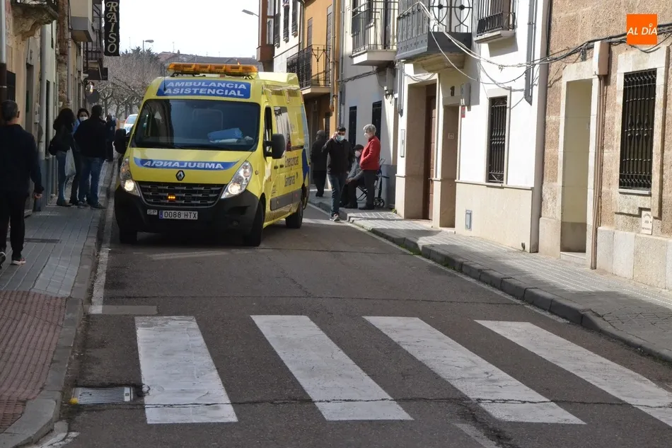 Atropellada una niña en un paso de cebra de la calle Santa Clara  