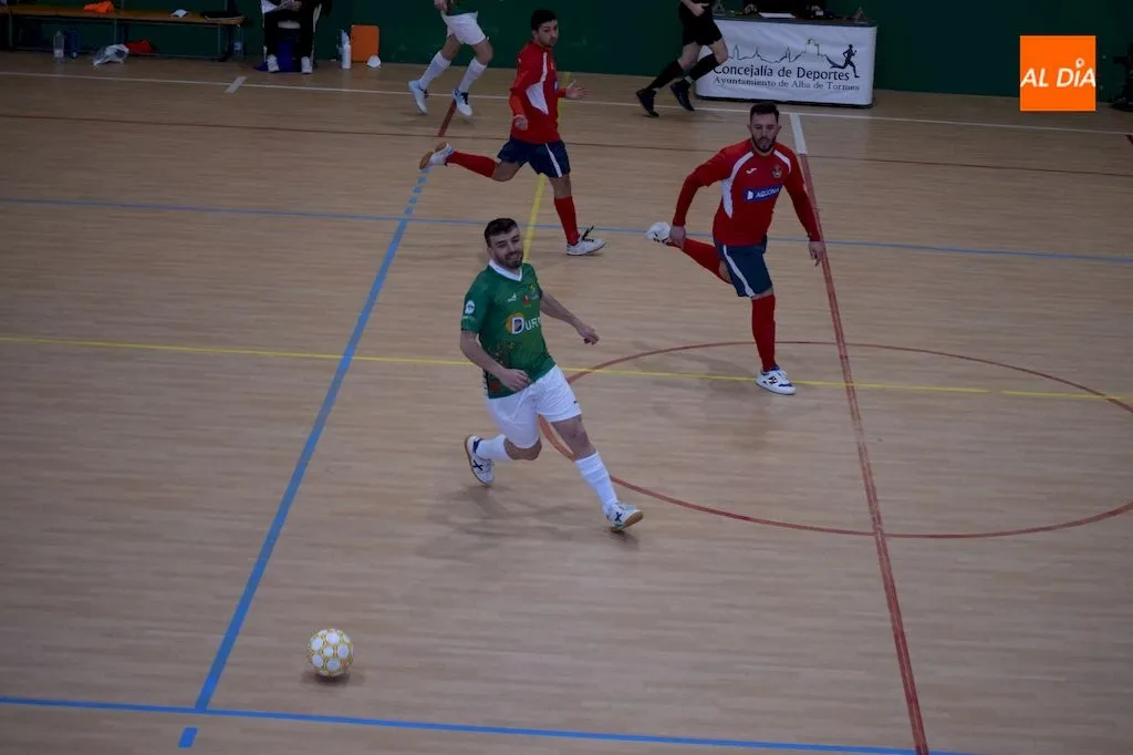 Foto 5 - El Piensos Dur&aacute;n se complica la vida tras caer ante el Uni&oacute;n Arroyo (3-5)