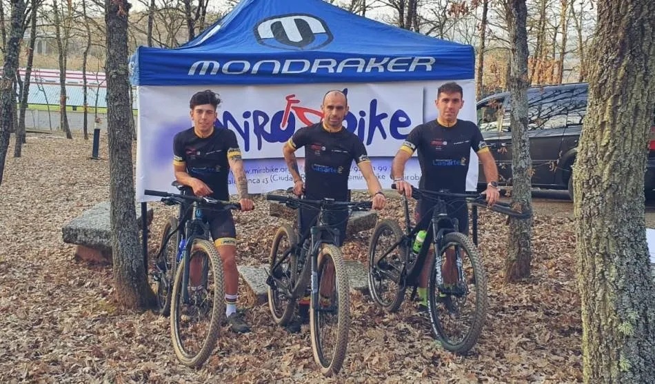 Foto 3 - Tres ciclistas mirobrigenses toman parte en el estreno de la Copa Castilla y Le&oacute;n de BTT  