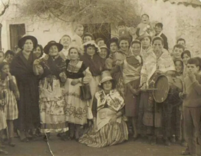 Foto 2 - Festividad de las &Aacute;guedas