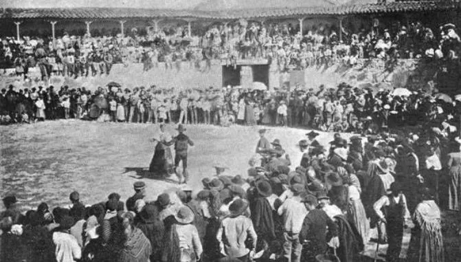 Alba de Tormes y su antigua Plaza de Toros