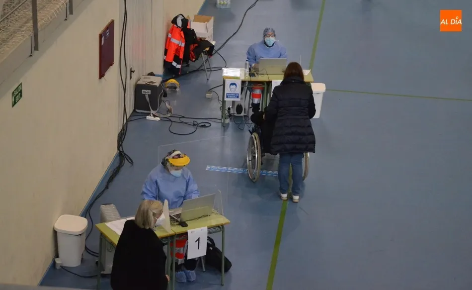 Foto 9 - Arranca la vacunaci&oacute;n masiva contra el coronavirus en Ciudad Rodrigo  