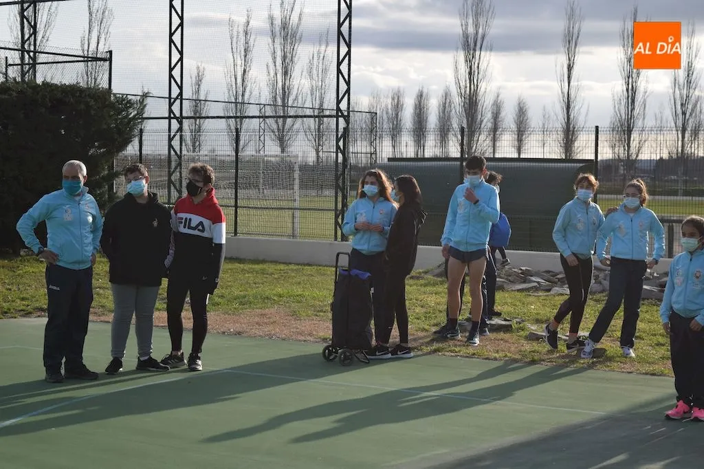 Foto 9 - La Escuela de Atletismo de Alba de Tormes se mantiene en tiempos de pandemia