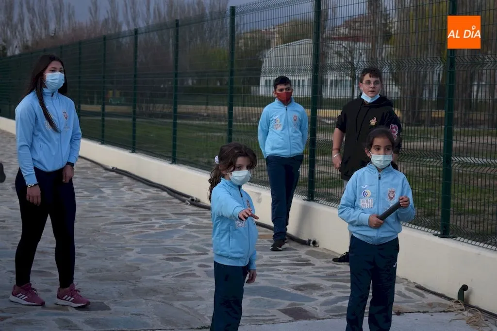 Foto 3 - La Escuela de Atletismo de Alba de Tormes se mantiene en tiempos de pandemia