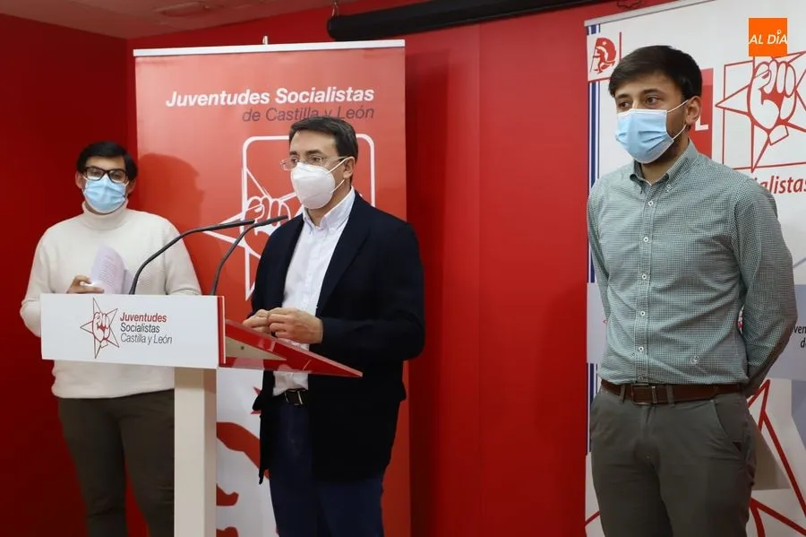Foto 4 - Las Juventudes Socialistas proponen un Plan con 90 medidas para evitar el &eacute;xodo juvenil en...