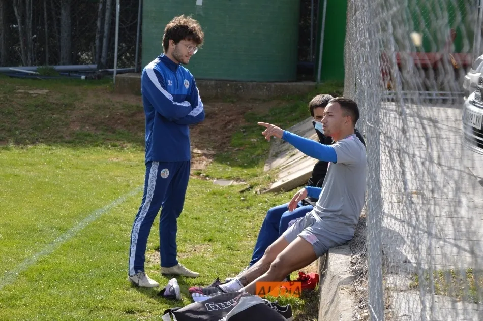 Juancho, junto a Miguel y Manolín, antes irse al Helmántico / Carlos Cuervo