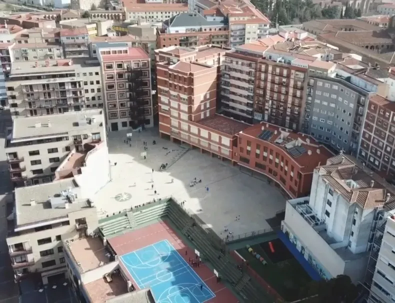 Foto 2 - Colegio Misioneras de la Providencia: educaci&oacute;n desde el cari&ntilde;o y la exigencia  