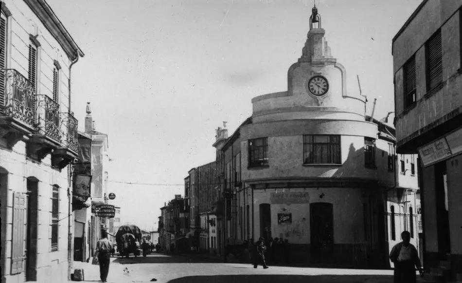 Foto 2 - El edificio del reloj muestra la hora exacta gracias a un nuevo cambio de maquinaria