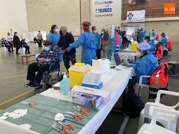 Foto 3 - La Zona B&aacute;sica de Salud de Pe&ntilde;aranda pone en marcha la vacunaci&oacute;n masiva&nbsp;