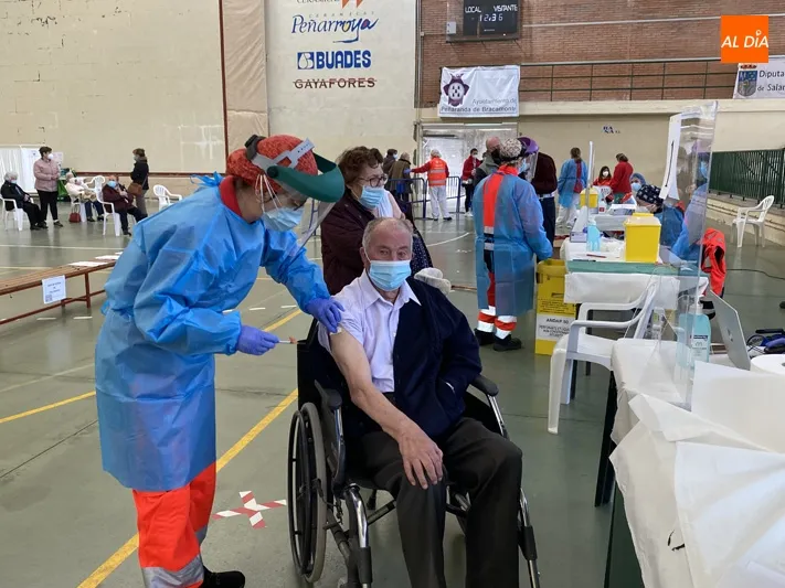 Foto 2 - La Zona B&aacute;sica de Salud de Pe&ntilde;aranda pone en marcha la vacunaci&oacute;n masiva&nbsp;
