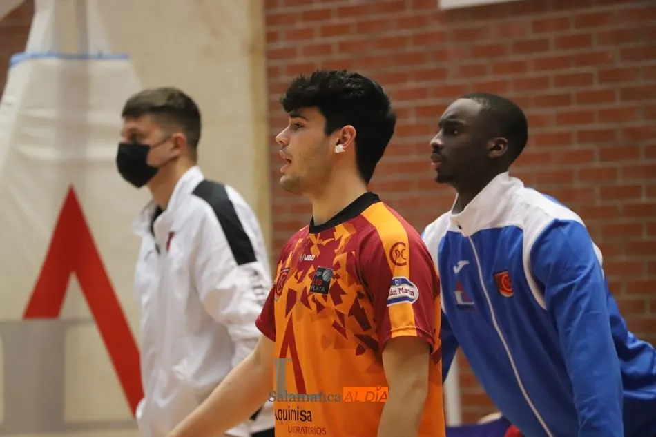 Foto 3 - Dura derrota del Aquimisa Carbajosa ante el l&iacute;der Juaristi (63-80)