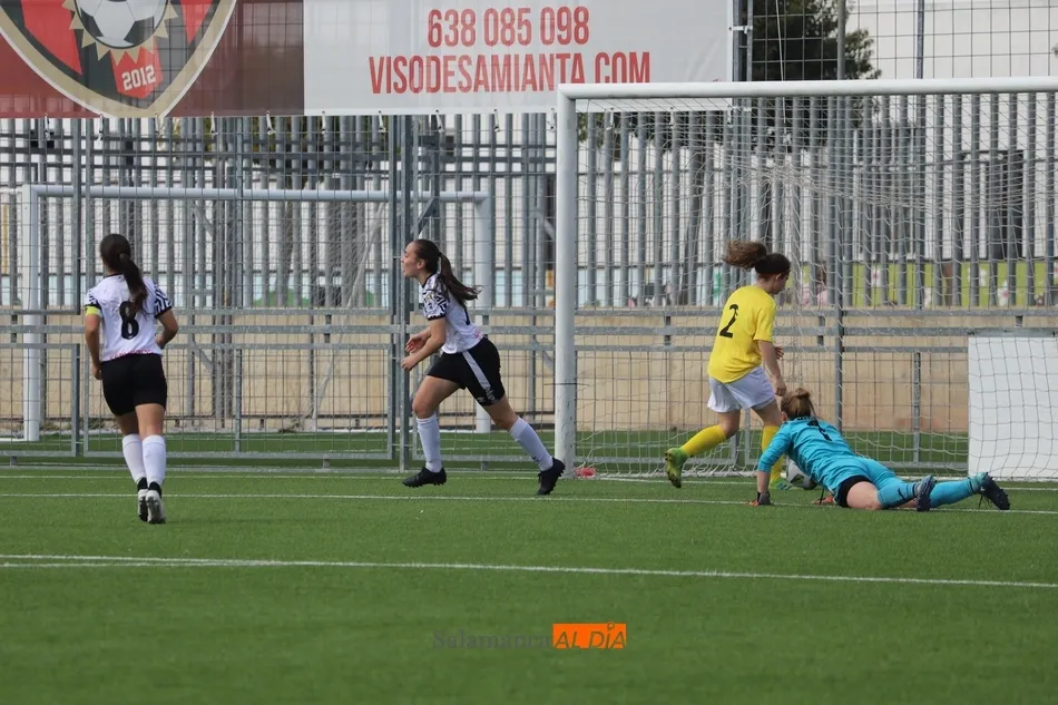 Foto 9 - El Salamanca UDS Femenino vuelve a sonre&iacute;r: manita al San P&iacute;o X para acabar con la mala racha...
