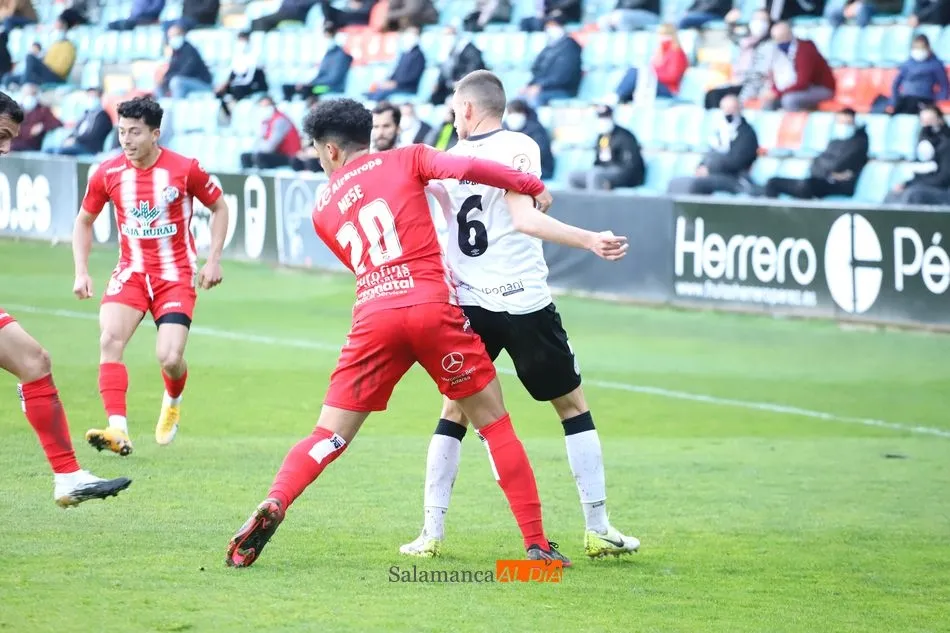 Foto 11 - El Salamanca UDS se deja la vida y no puede pasar del empate con el Zamora (1-1)
