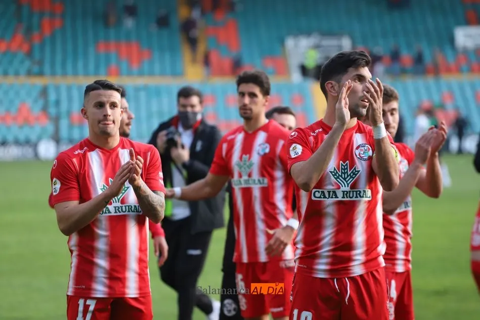 Foto 7 - El Salamanca UDS se deja la vida y no puede pasar del empate con el Zamora (1-1)
