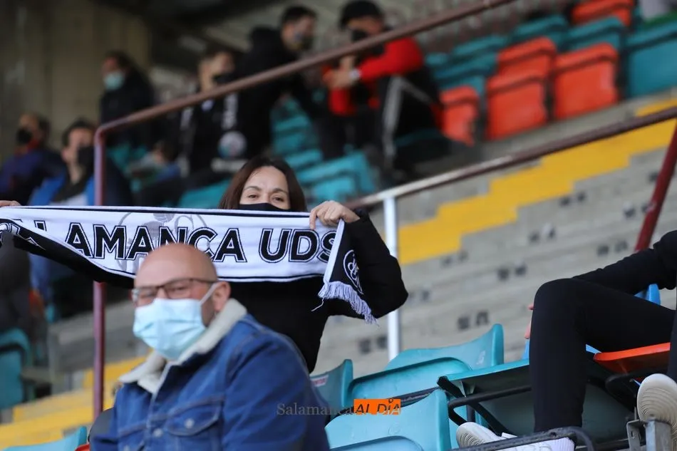 Foto 11 - El Helm&aacute;ntico se rinde a Antonio Amaro por sus 100 partidos con el Salamanca UDS