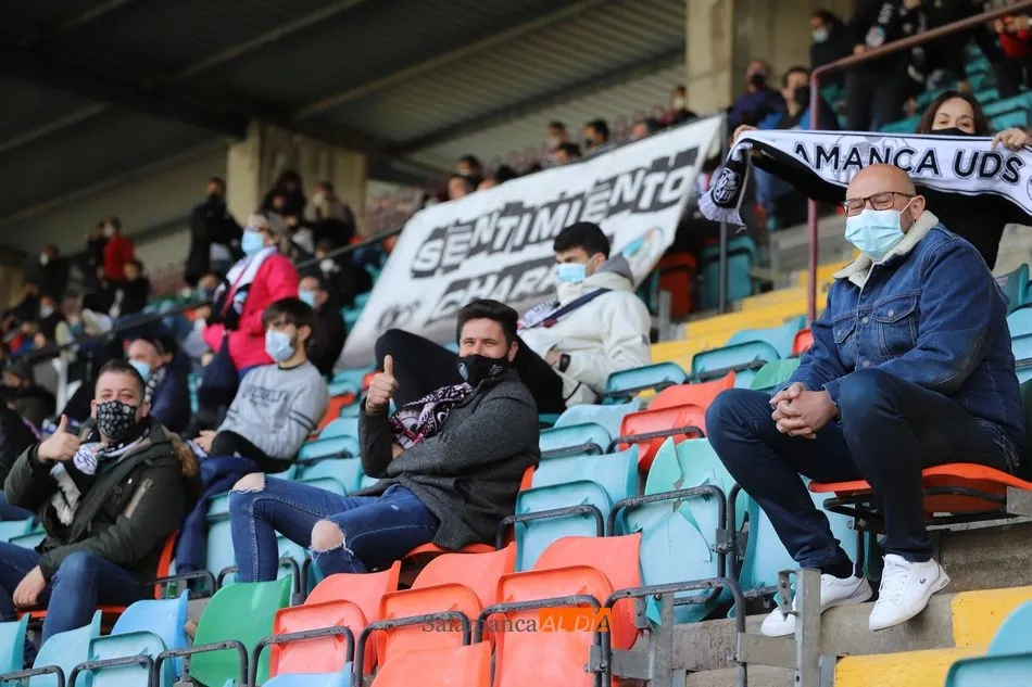 Foto 3 - El Helm&aacute;ntico se rinde a Antonio Amaro por sus 100 partidos con el Salamanca UDS