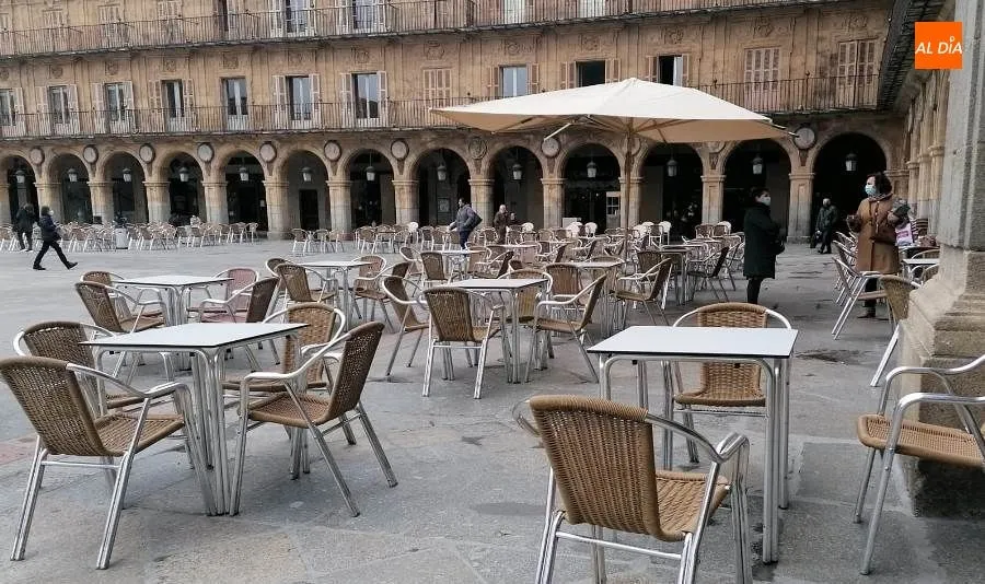 Foto 3 - La vida vuelve al interior de bares, cafeter&iacute;as y restaurantes salmantinos