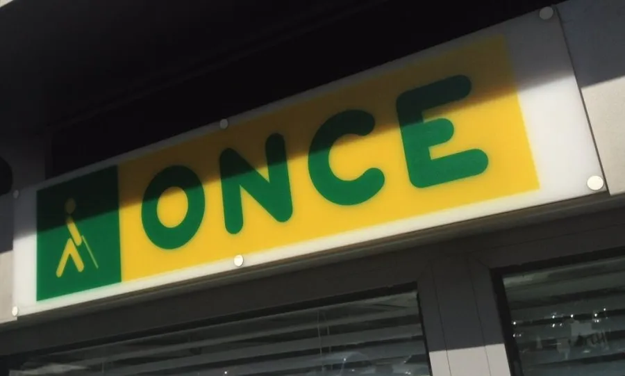 El cupón de viernes de la ONCE ofrece, por 3 euros, 1 premio de 9 millones de euros a las cinco cifras y serie y 134 premios de 25.000 € a las 5 cifras