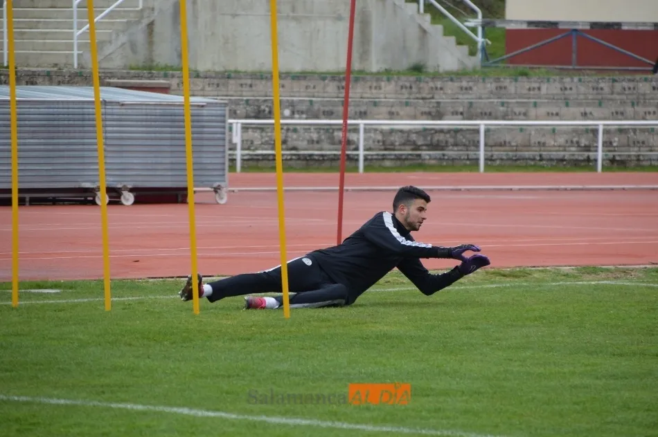 Foto 5 - El Salamanca UDS entrena por primera vez tras su descenso a Segunda RFEF y lo hace sin Casado