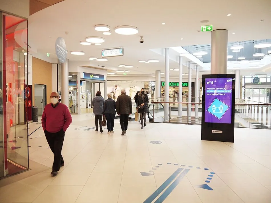Foto 5 - El Centro Comercial El Tormes abre al completo&nbsp;&nbsp;    &nbsp;  